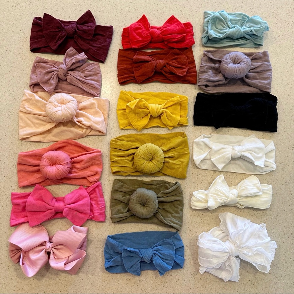 Baby Bling Bows Lot of 18